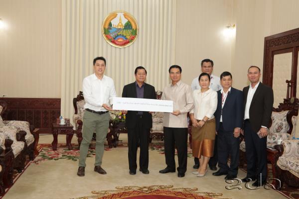 ບໍລິສັດກຸ່ມ ຄຳໄພຊະນະ ຈຳກັດ ມອບເງິນ 200 ລ້ານກີບ ຊ່ວຍເຫຼືອຜູ້ປະສົບໄພນ້ຳຖ້ວມ